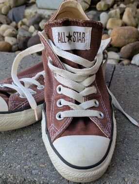 Converse Brown and Cream Low Top Canvas Sneakers Mens Size 5 Women 7